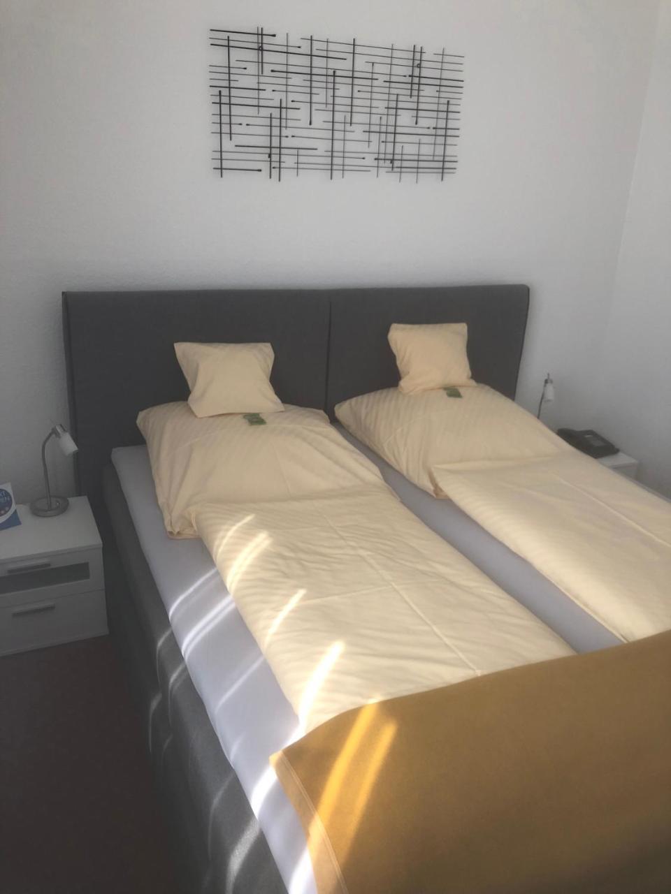 Hotel Sechzehn Leverkusen Eksteriør billede