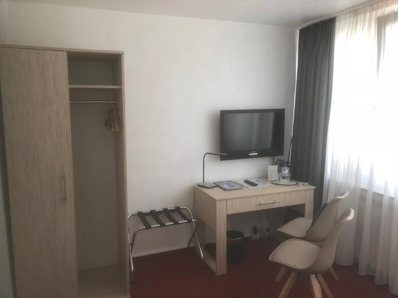Hotel Sechzehn Leverkusen Eksteriør billede